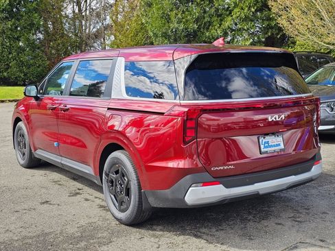 New 2026 Kia Carnival FWD image 7
