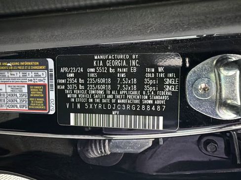 Used 2024 Kia Sorento S image 31