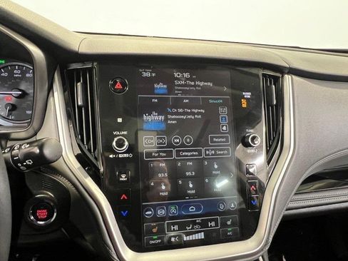 Used 2024 Subaru Outback Onyx Edition XT image 40