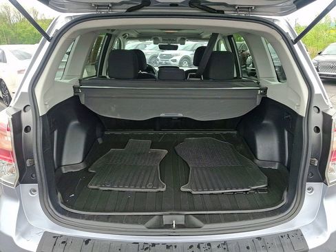 Used 2017 Subaru Forester 2.5i Premium AWD/4WD image 28