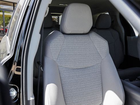 Used 2023 Toyota Sienna LE AWD/4WD image 24