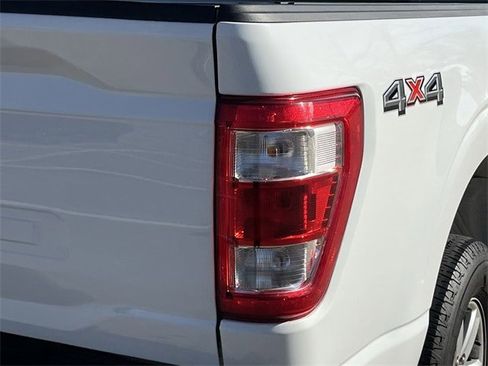 Used 2023 Ford F150 XL w/ Trailer Tow Package image 7