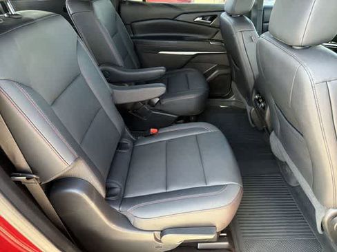 Used 2025 Chevrolet Traverse Z71 w/ Driver Confidence Package image 20