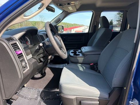 Used 2018 RAM 1500 Express AWD/4WD image 10