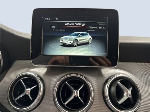 Used 2017 Mercedes-Benz GLA 250 4MATIC image 22