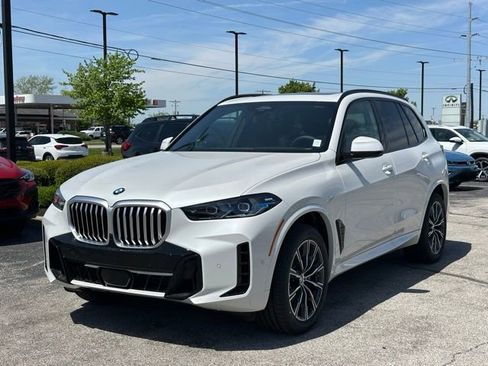 New 2026 BMW X5 xDrive40i w/ M Sport Package AWD/4WD image 6
