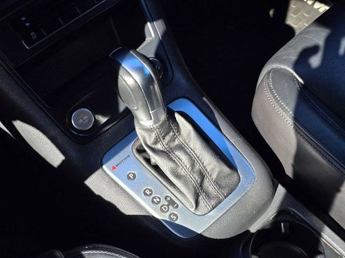 Used 2014 Volkswagen Tiguan R-Line AWD/4WD image 32