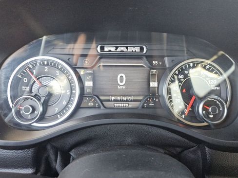 Used 2019 RAM 1500 Laramie image 26