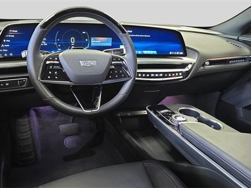 Used 2025 Cadillac Lyriq Luxury w/ LPO, Floor Liner Package image 17