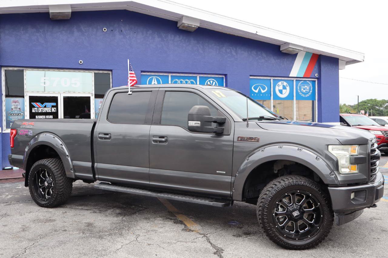 Used 2017 Ford F150 XLT w/ Equipment Group 302A Luxury AWD/4WD image 4