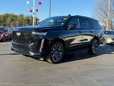 Used 2024 Cadillac Escalade Sport RWD image 7