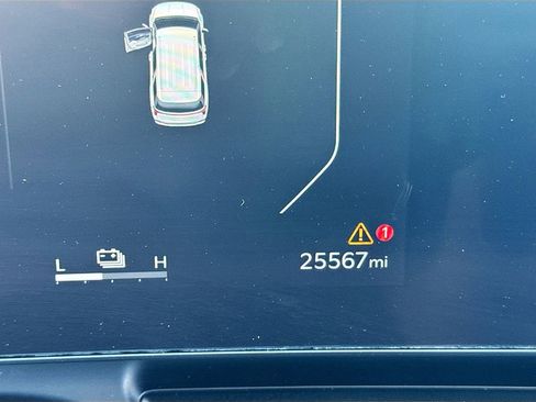 Certified 2025 Kia Carnival SX FWD image 15