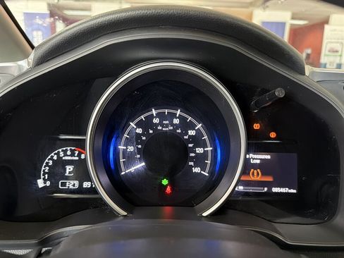 Used 2018 Honda Fit EX image 12
