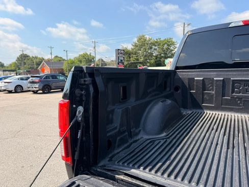 Used 2020 Ford F150 Lariat AWD/4WD image 12