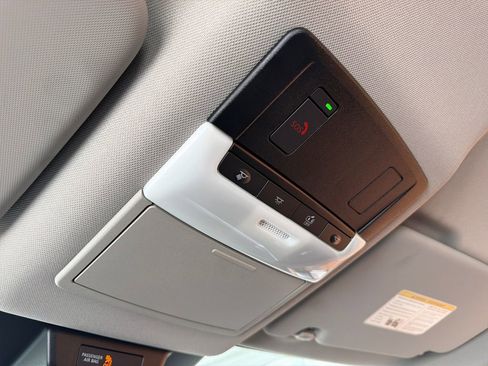 Used 2023 Nissan Rogue SV image 26