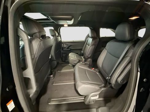 New 2026 Toyota Sienna XLE Woodland Edition AWD/4WD image 21