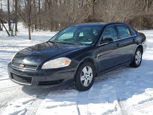 Used 2009 Chevrolet Impala LS image 2