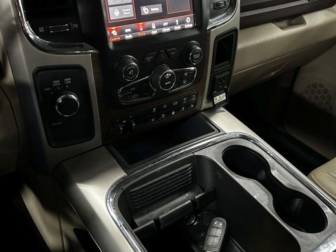 Used 2018 RAM 2500 Laramie AWD/4WD image 7