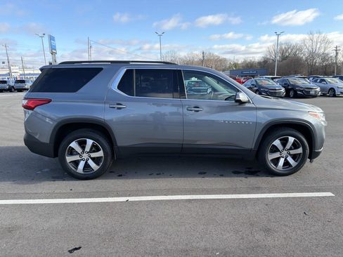 Used 2021 Chevrolet Traverse LT w/ LT Premium Package image 20