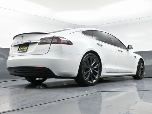 Used 2020 Tesla Model S Long Range Plus image 58