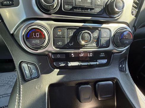 Used 2018 Chevrolet Tahoe LT image 25