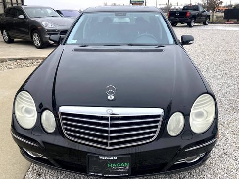 Used 2008 Mercedes-Benz E 350 4MATIC Sedan image 3
