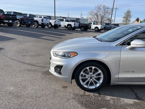 Used 2019 Ford Fusion SEL image 4