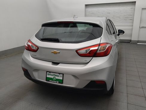 Used 2018 Chevrolet Cruze LT FWD image 9