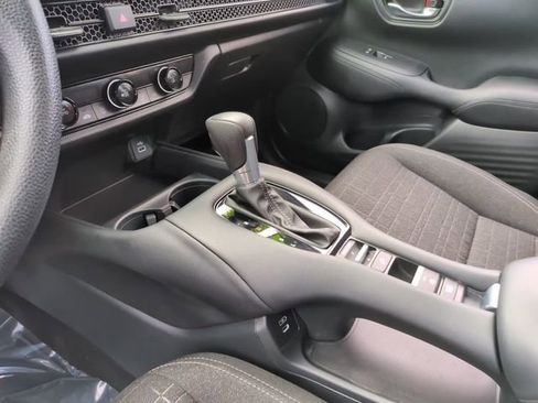 Used 2024 Honda HR-V LX image 25