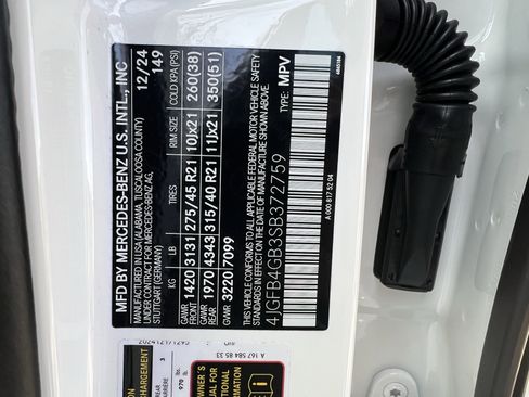 Used 2025 Mercedes-Benz GLE 450e 4MATIC image 37