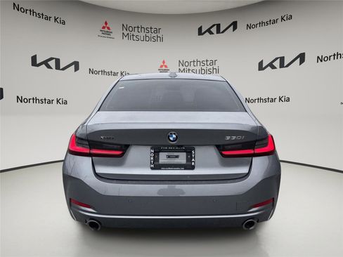 Used 2024 BMW 330i xDrive 330i xDrive w/ Convenience Package image 5