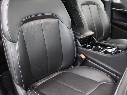 Used 2023 Jeep Grand Cherokee 4WD 4xe w/ Luxury Tech Group II image 29