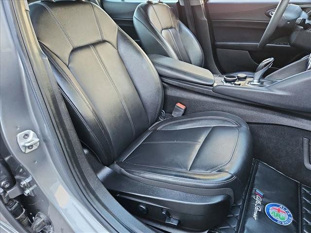 Used 2019 Alfa Romeo Giulia RWD image 20