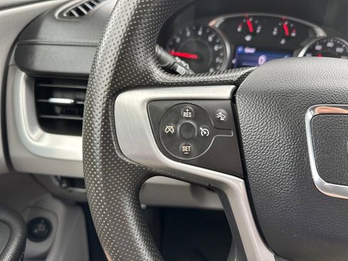 Used 2023 GMC Terrain SLE w/ Driver Convenience Package image 23