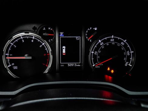 Used 2024 Toyota 4Runner TRD Off-Road AWD/4WD image 35