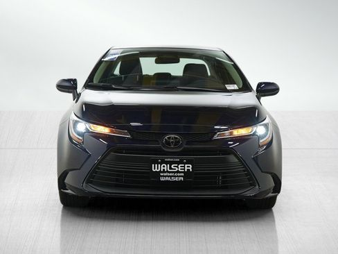 Used 2026 Toyota Corolla LE w/ LE Premium Package image 8