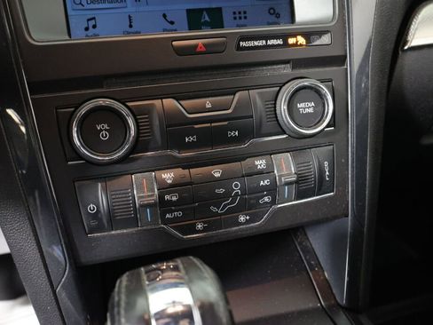 Used 2018 Ford Explorer XLT w/ Equipment Group 201A image 37