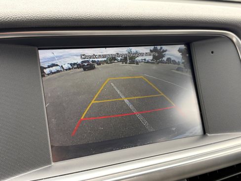 Used 2018 Kia Optima EX FWD image 25