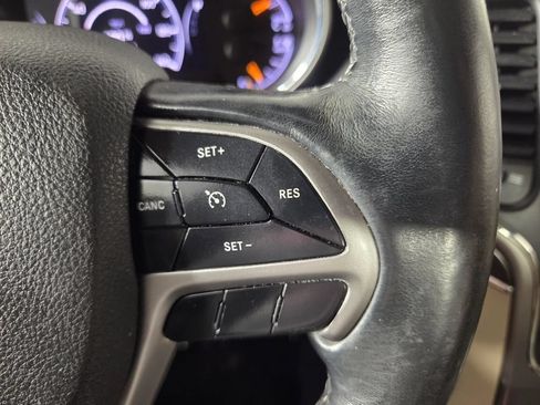 Used 2018 Jeep Grand Cherokee Limited RWD image 16