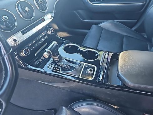 Used 2021 Kia Stinger GT-Line image 27