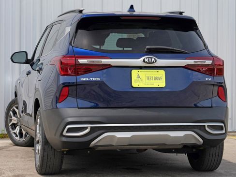 Used 2021 Kia Seltos EX image 5