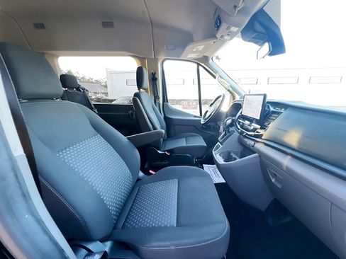 Used 2023 Ford Transit 350 XLT RWD image 30