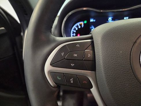 Used 2021 Jeep Grand Cherokee Limited w/ Luxury Group II image 23