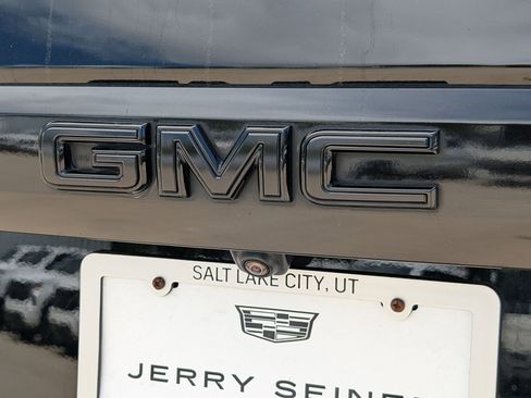 Used 2021 GMC Yukon XL Denali AWD/4WD image 13