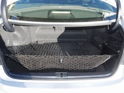 Used 2014 Lexus ES 300h image 12