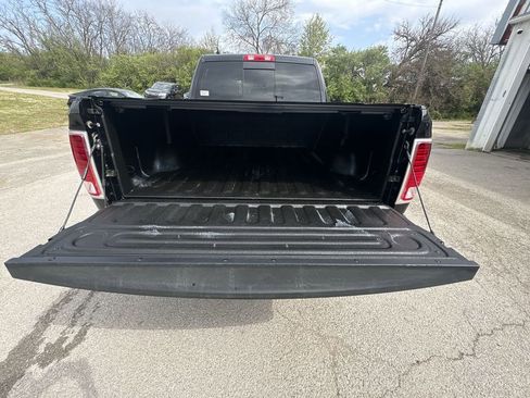 Used 2017 RAM 1500 Laramie w/ Convenience Group AWD/4WD image 19
