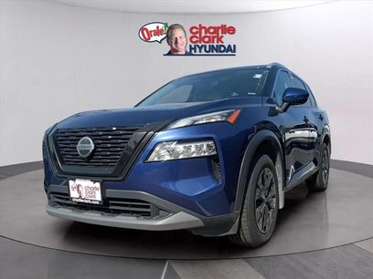 Used 2021 Nissan Rogue SV w/ Premium Package