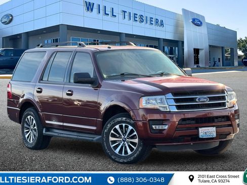 Used 2016 Ford Expedition XLT image 1