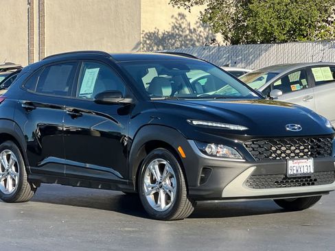 Used 2023 Hyundai Kona SEL w/ Cargo Package image 5