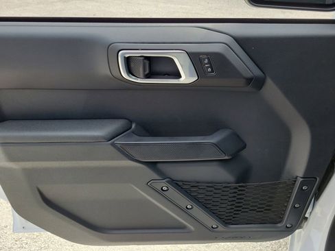 New 2025 Ford Bronco 4-Door image 20